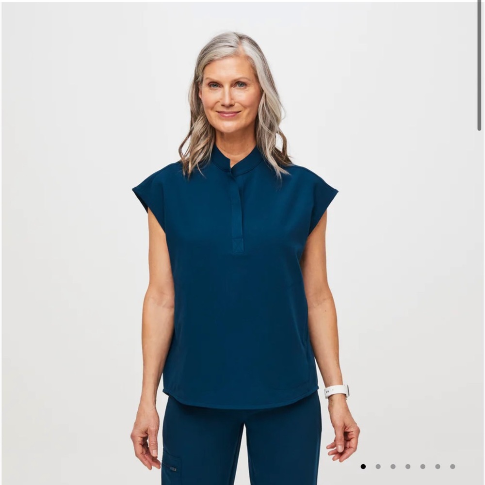 Figs Rafaela Deep Reef Scrub Top